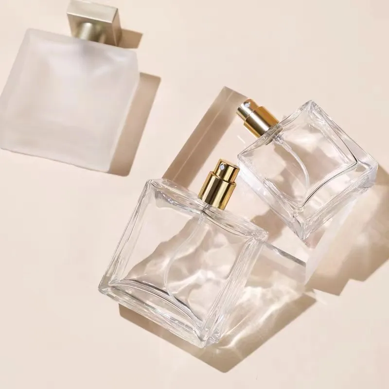 Wholesale Luxury 50ml Clear Empty Mini Square Shaped Glass Spray Perfume Bottle