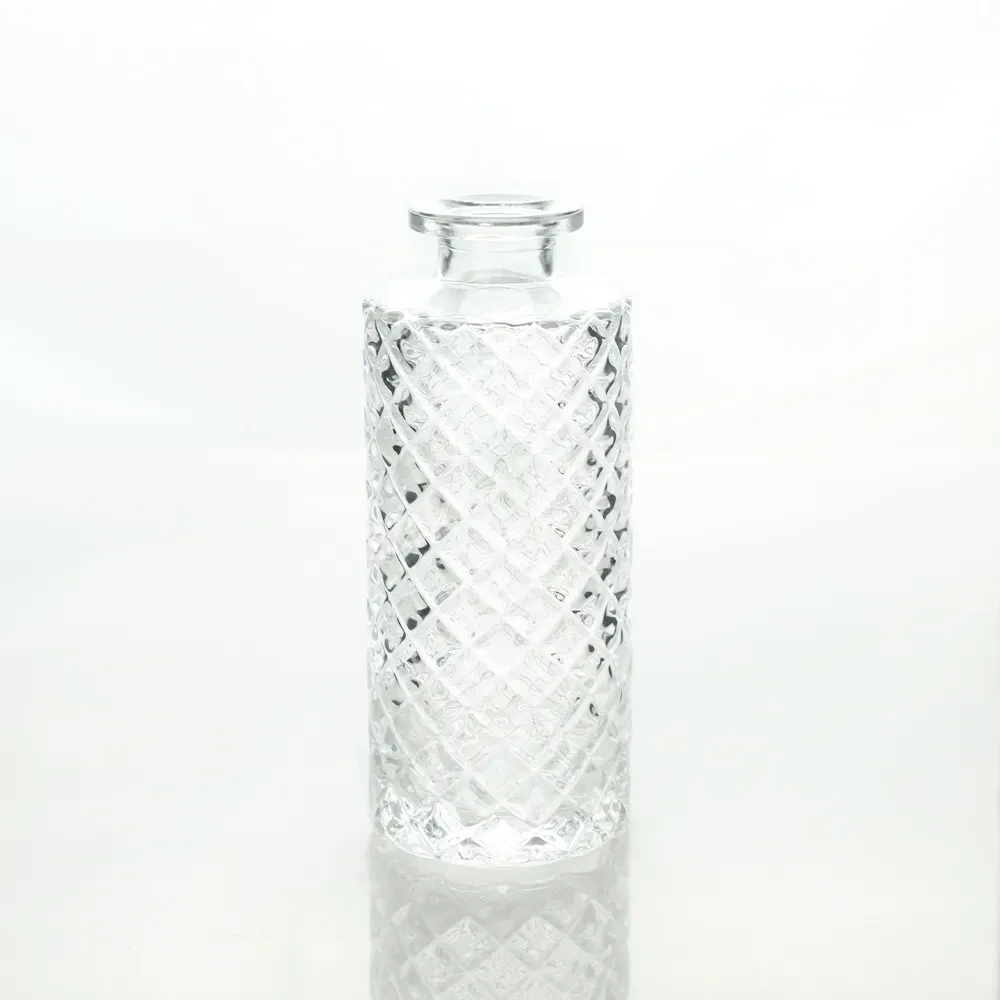 Wholesale Luxury Transparent 50ml 100ml 200ml 250ml Clear Empty Aroma Fragrance Oil Reed Diffuser Bottles Relief Glass