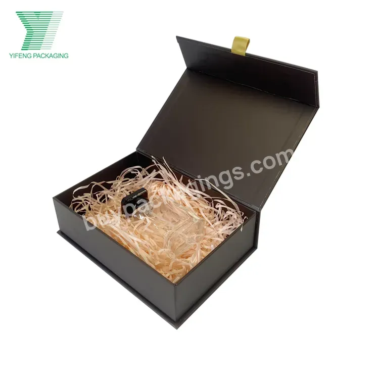 Free Sample Luxury Matte Black Woman30ml 50ml Spray Glass Perfume Bottle Packaging Magnetic Closure Gift Box