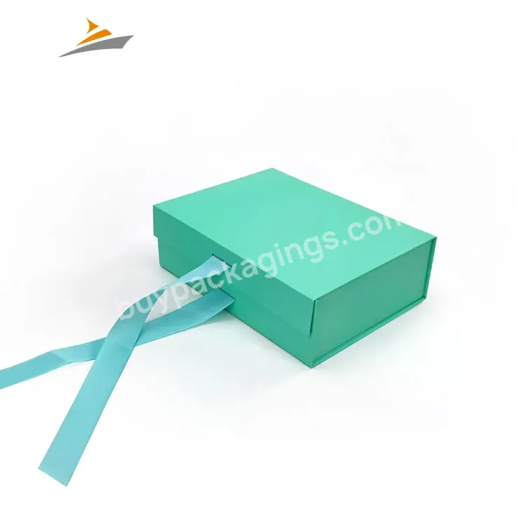 Custom Logo And Printing Festive Luxury Magnetic Gift Box Child Christmas Collection Flip Top Luxury Rigid Gift Box