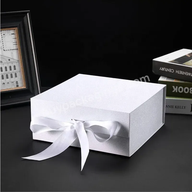 Custom White Magnetic Closure Cardboard Paper Gift Box For Garments Ribbon Handle Rectangular Folding Clothing Packaging